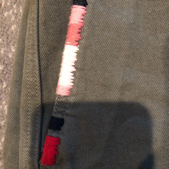 Sundry Embroidered Shorts - Picture 4 of 4